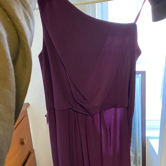 One shoulder dress - Picture 2 of 3